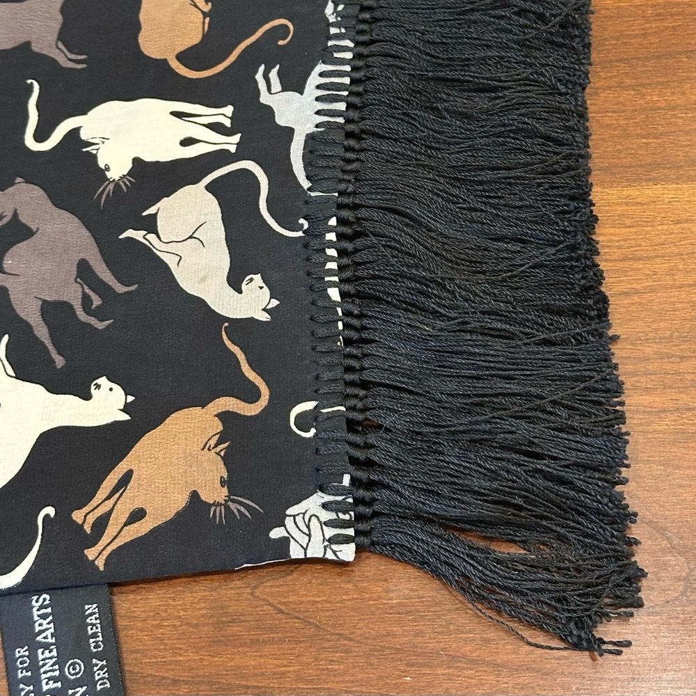 🌟HP🌟VTG 1990s Museum of Fine Arts Boston (MFA) Black 100% Silk Cat Scarf Fringe - Picture 5 of 11